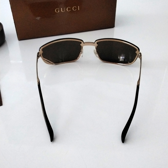 Authentic Gucci Sunglasses (GG 1691/S) and accessories - Picture 3 of 8